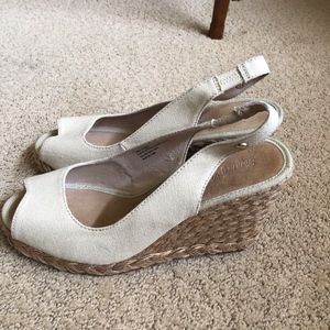 Tommy Bahama Wedge